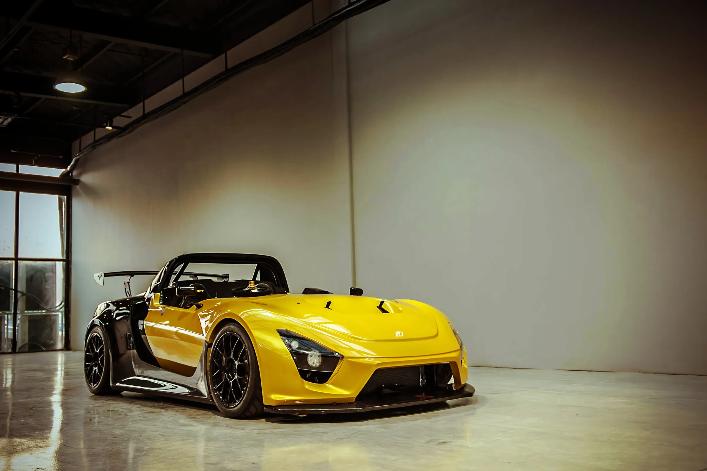 The DFF 240R race car
