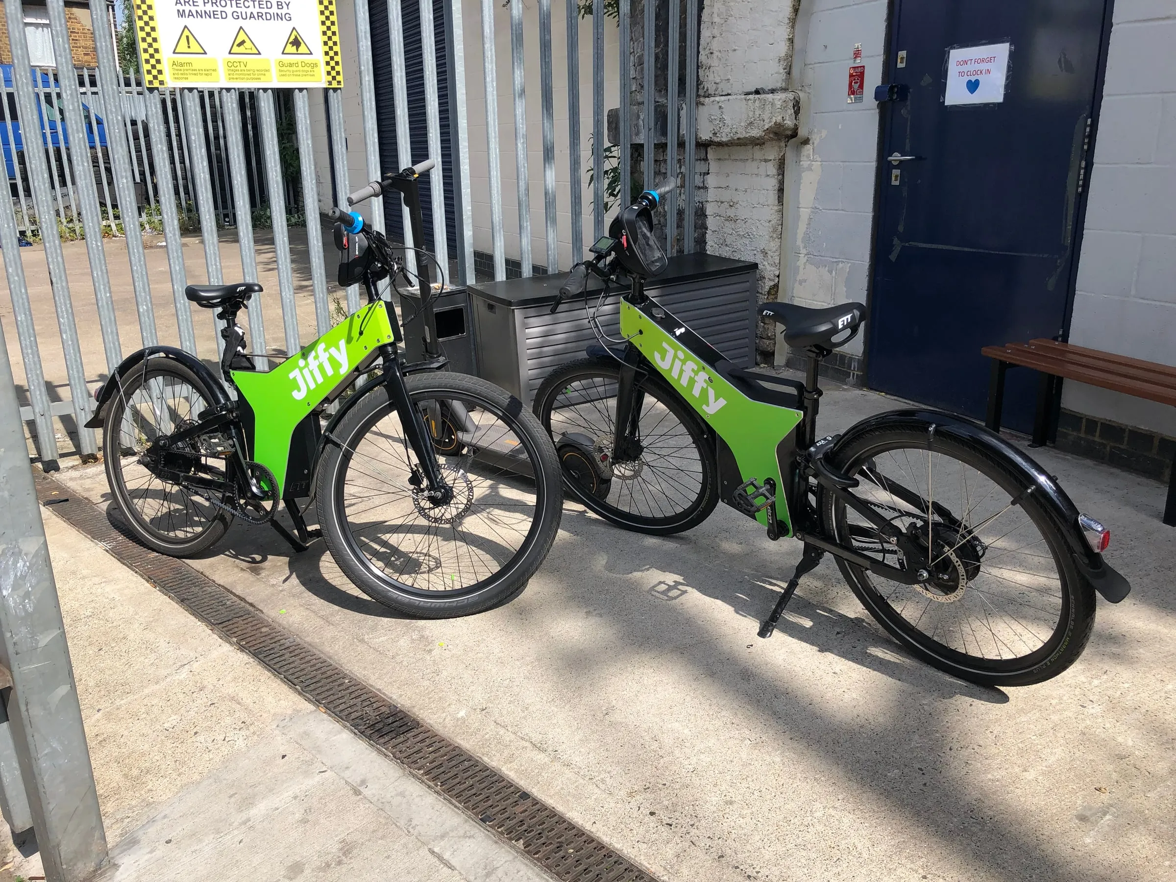 Jiffy-branded ETT Trayser fleet bikes